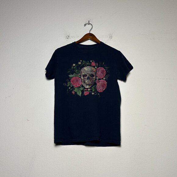 Skull Floral Pattern Punk Whisms Goth Graphic T Shirt Women S Black Pink Roses - Picture 1 of 6